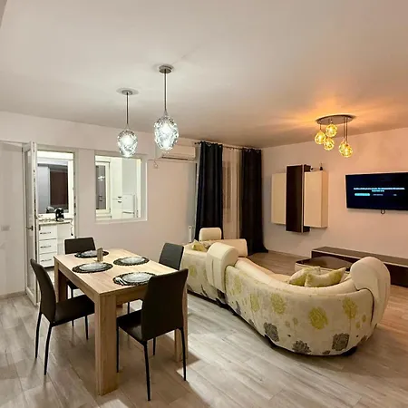 Skyview Elegant With Parking Apartment