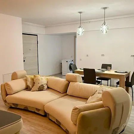 Skyview Elegant With Parking Apartment *