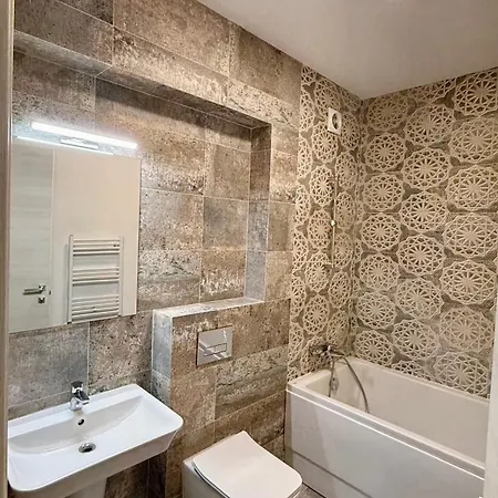 Apartment Skyview Elegant With Parking Craiova