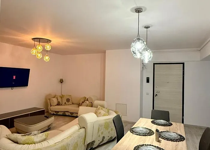 Skyview Elegant With Parking