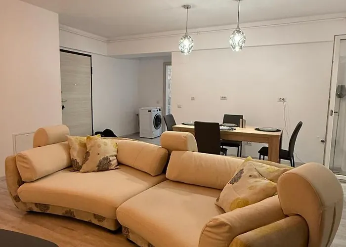 Skyview Elegant With Parking